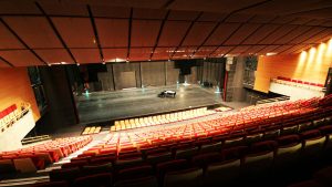 Salle théâtre des Louvrais